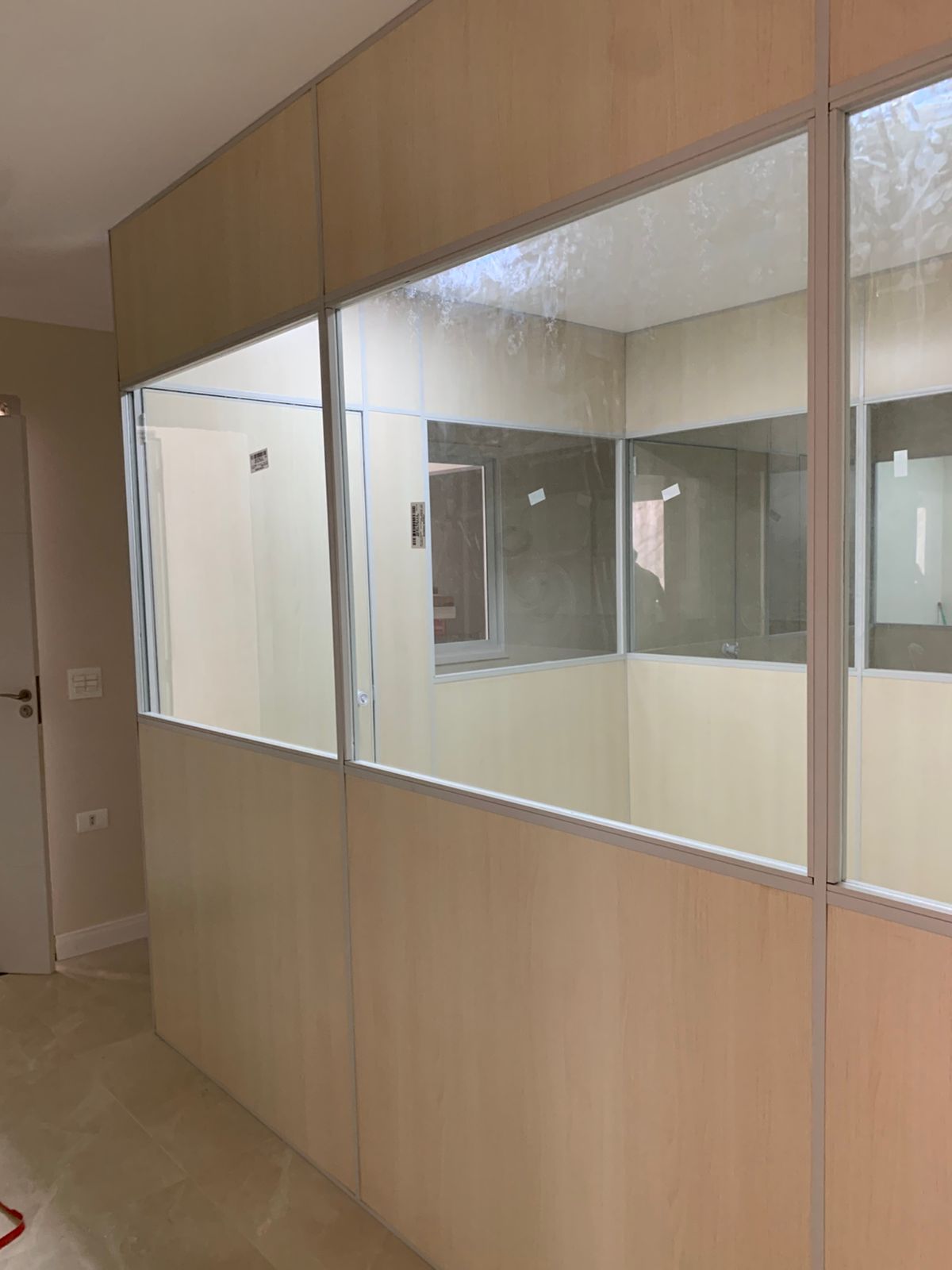 Parede de Eucatex - JNA Divisórias 