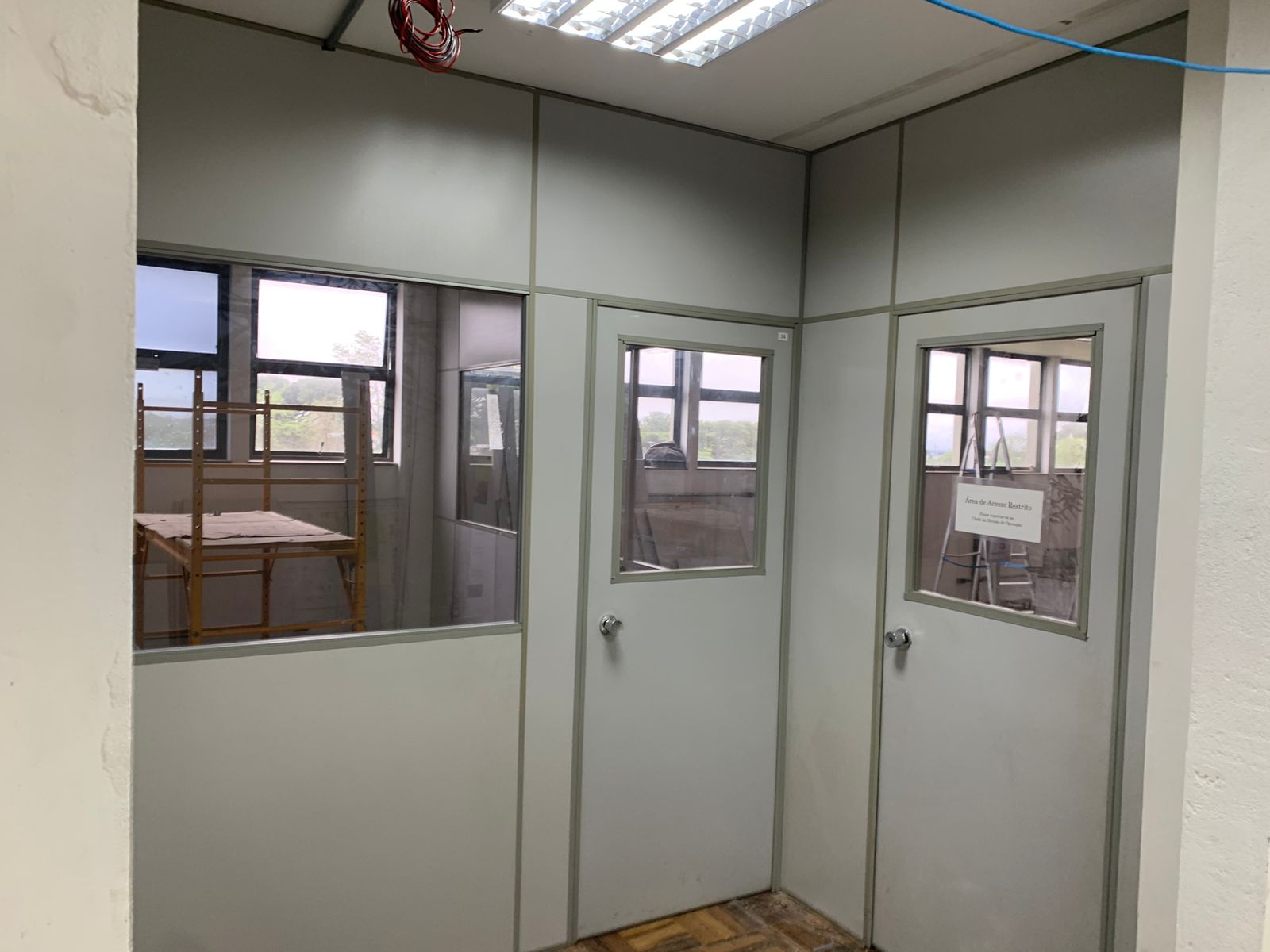 Parede de Eucatex - JNA Divisórias 