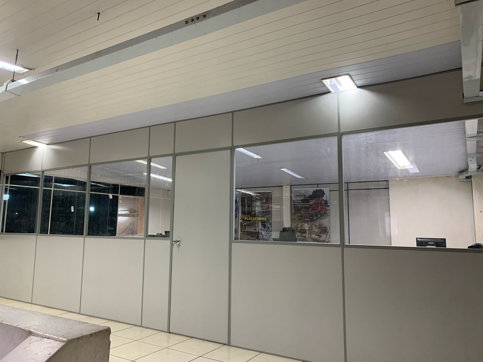 Serviço realizado pela JNA Divisórias