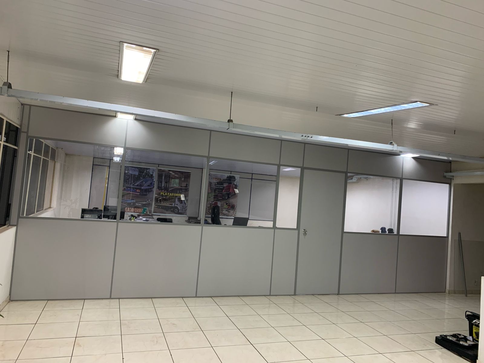 Serviço realizado pela JNA Divisórias